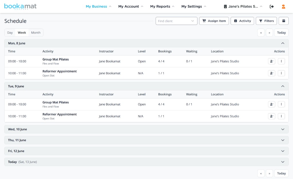 Bookamat schedule screen showing weekly classes, bookings and waitlists