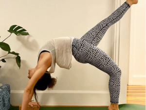 lou yoga teacher sydney hatha vinyasa iyengar